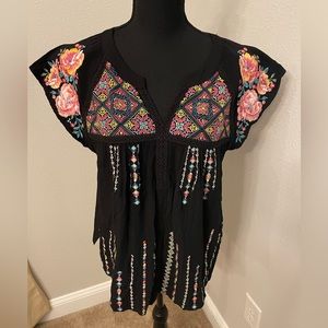 Savanna Jane Embroidered Top